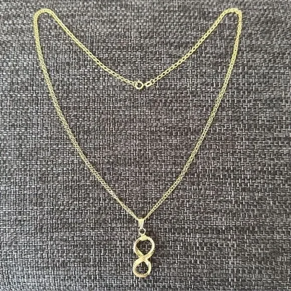Real 18K Saudi Gold Chain Necklace with Infinity Pendant - Picture 4 of 8